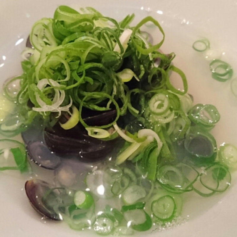 つぶ貝 ガーリックバター焼き(鉄板焼みつい)