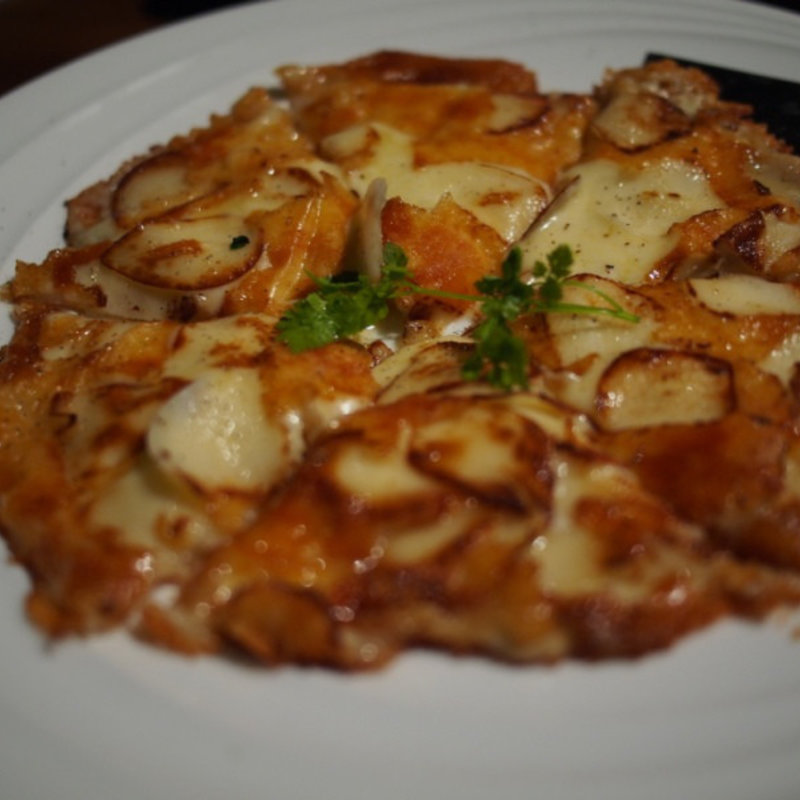 にんにくチーズ(鉄板焼天 銀座8丁目店)