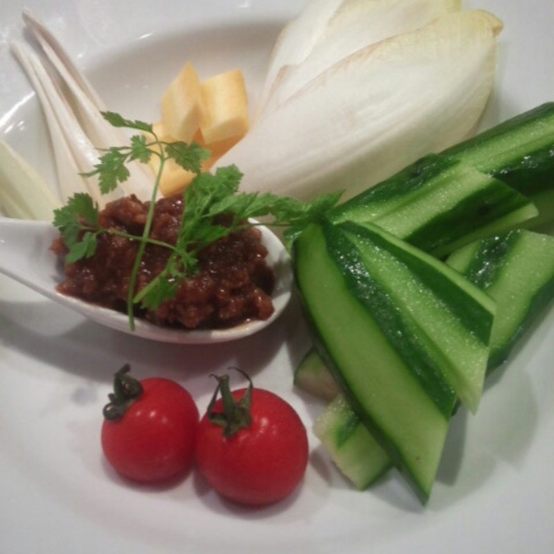 肉味噌バーニャカウダ(鉄板酒場 マンゲツ堂 )