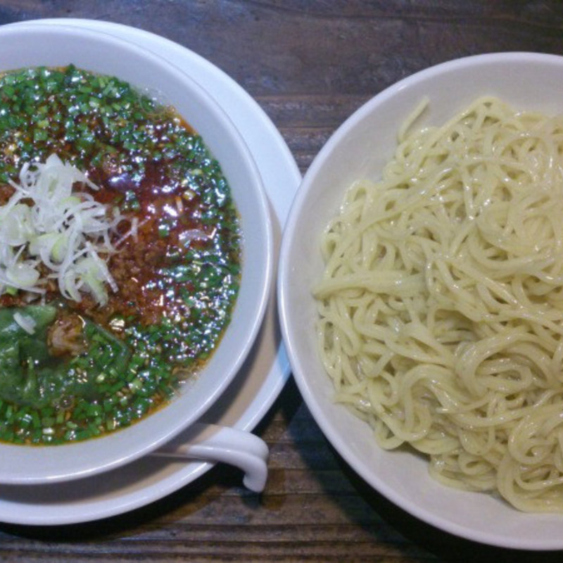 塩台湾つけ麺(鉢ノ葦葉 （はちのあしは）)
