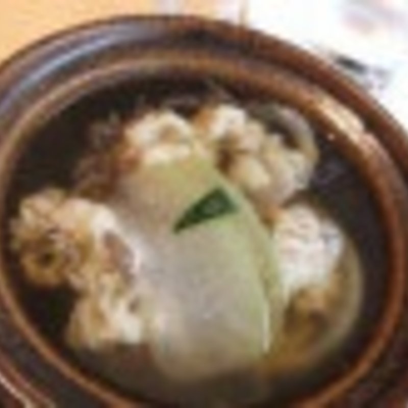 旬のハモの小鍋(銀座　久保田)