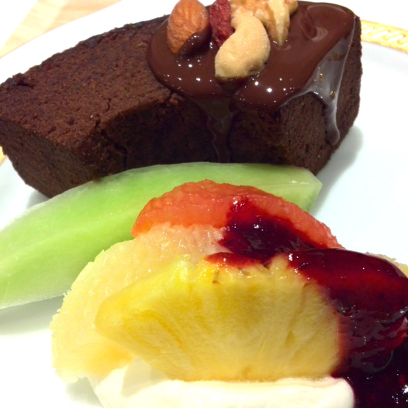 ダンディライオンと無花果とショコラのバウムクーヘン(銀座カフェビストロ)