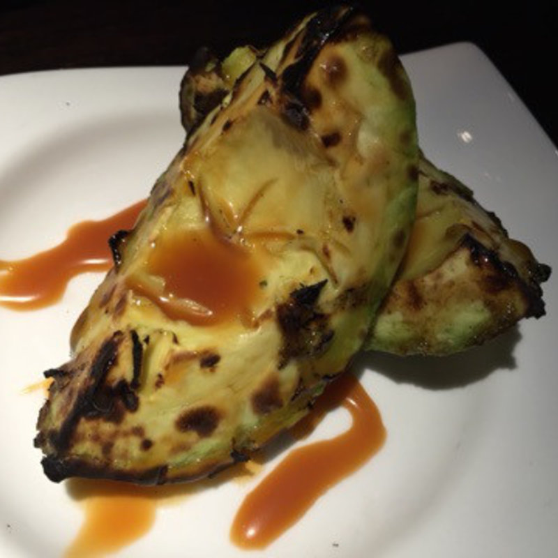 アボカド炭火焼き(銀座でワイン。)