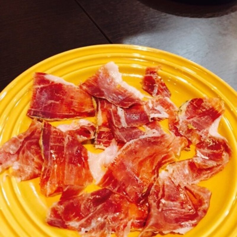 イベリコ豚の生ハム(銀座でワイン。)