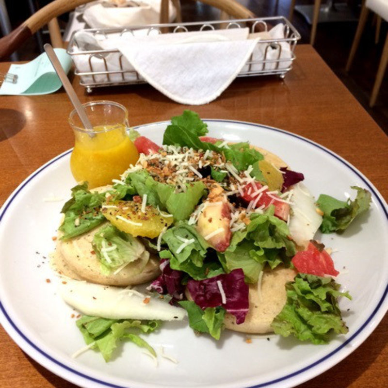 ミールパンケーキフルーツサラダ(銀座のジンジャー 銀座本店)