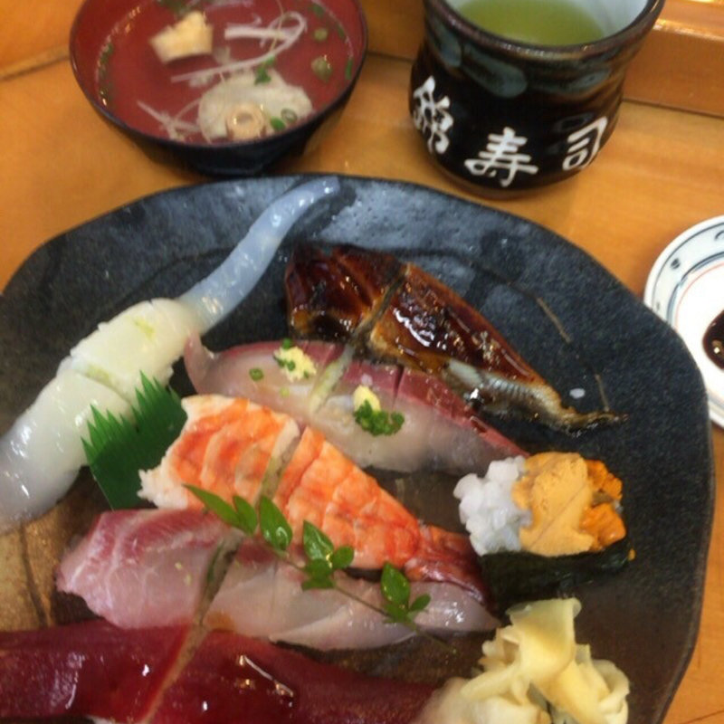 赤身＆ウニ入りの上にぎり(錦寿司 )