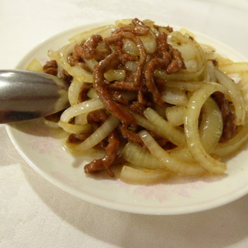 牛肉と玉ネギの炒め物(錦)