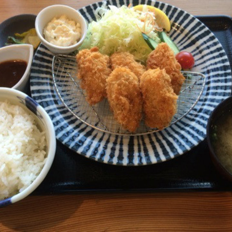 カキフライ定食(鐘壱 )