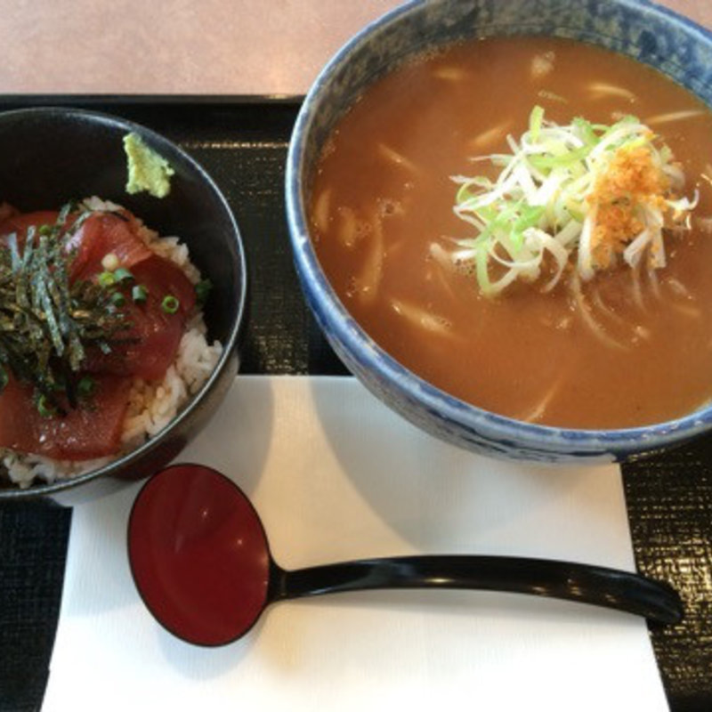 カレーうどん+まぐろ漬け丼(鐘壱 )