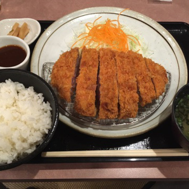 とんかつ定食(鐘壱 )
