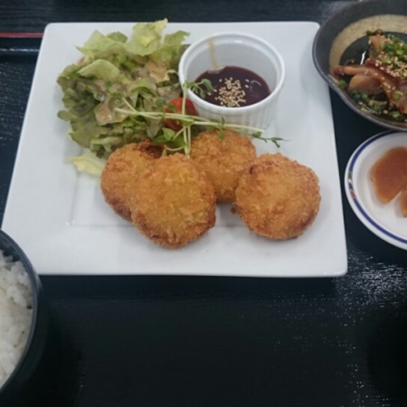 コロッケ定食(長島大陸市場食堂 )