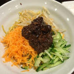 ジャージャー麺(開元カフェ （Kaigen cafe）)