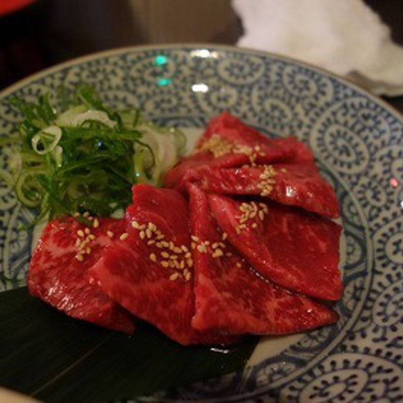 和牛もも肉(闇市ジョニー 新橋店 )