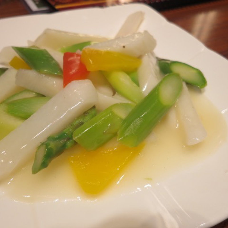 長芋とアスパラのバター炒め(阿里城 シーサイドオーバルガーデン店)