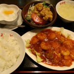 エビチリソース＋鶏唐サラダ(阿里城 川崎ルフロン店)