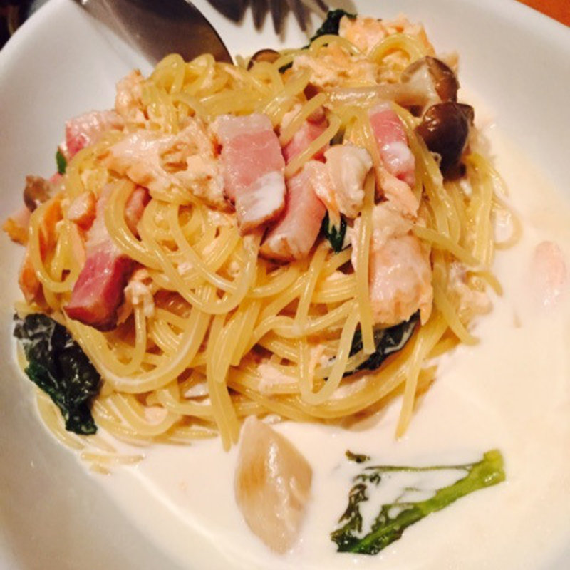 焼鮭と木の子のクリームパスタ(雅Japo （がじゃぽ）)