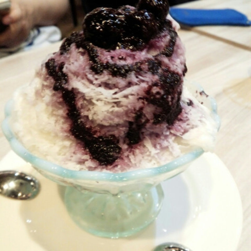 new大美伊豆牧場牛乳と静岡ブルーベリー氷(雪ノ下 池袋)