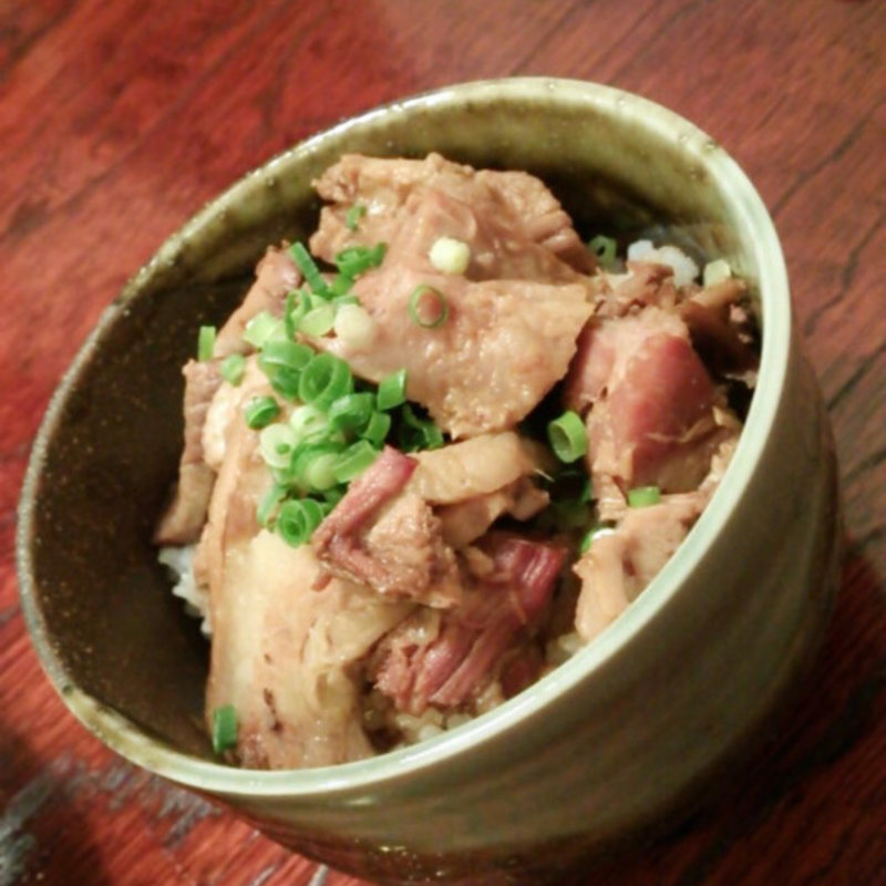 チャ丼(青山清湯そば 青ノ樹 （アオヤマチンタンソバ アオノキ）)
