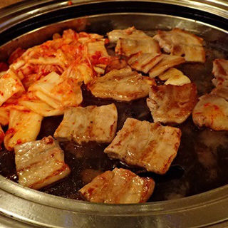水晶板生サムギョプサル(ヘランの看板メニューです)(韓国家庭料理・焼肉 ヘラン )