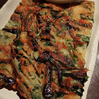 ネギとニラの野菜チヂミ(韓国家庭料理と鍋 韓屋)