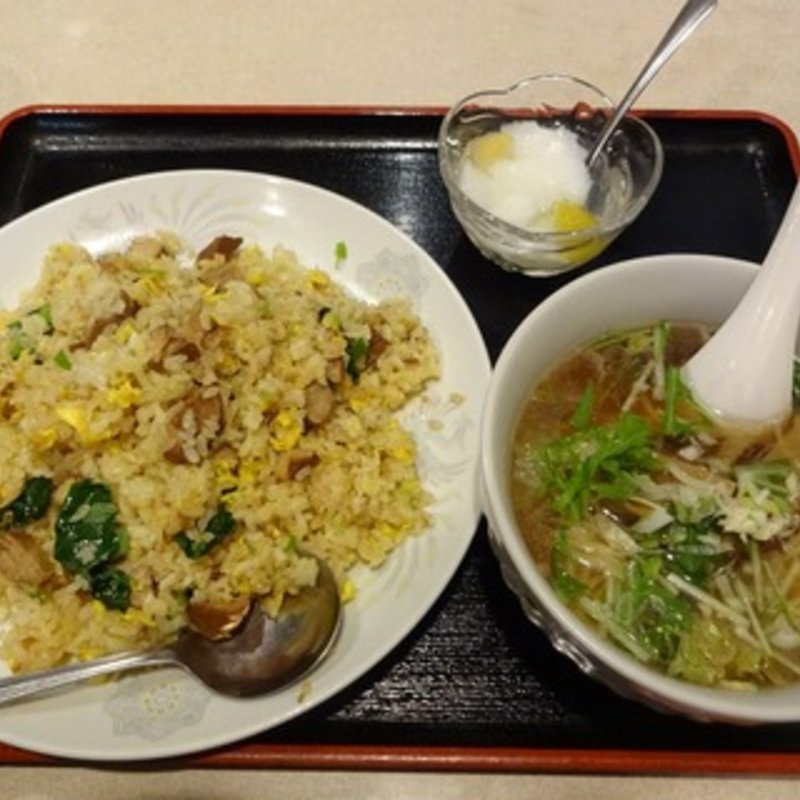 豚ばら肉チャーハン＋半ラーメン(中華料理 順香菜館)