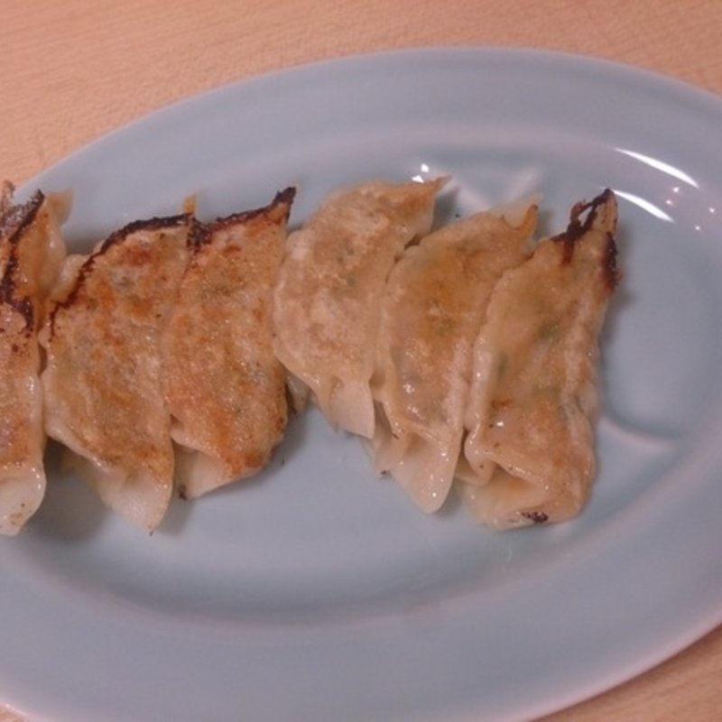 ピリ辛ギョーザ(にんにく入り)(風花 )