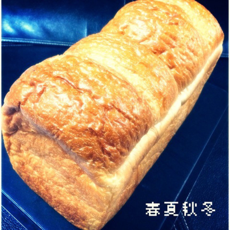 山 一斤(食ぱんの店　春夏秋冬 高速神戸店 )