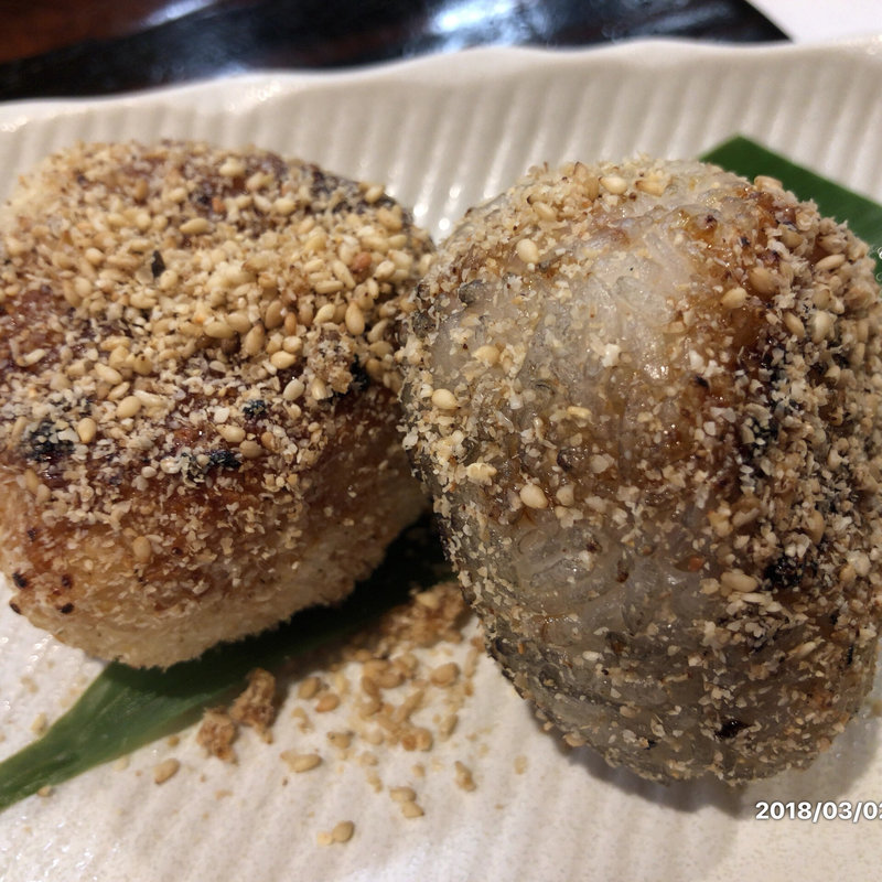 焼きおにぎり(炭魚酒菜 わなか （スミサカナサカナワナカ）)