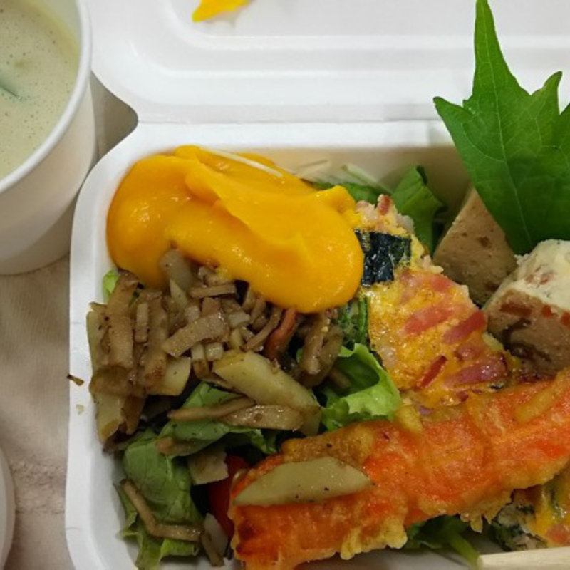 鹿児島鶏胸と岡山マッシュルームのテリーヌ仕立て(食堂life （食堂ライフ）)