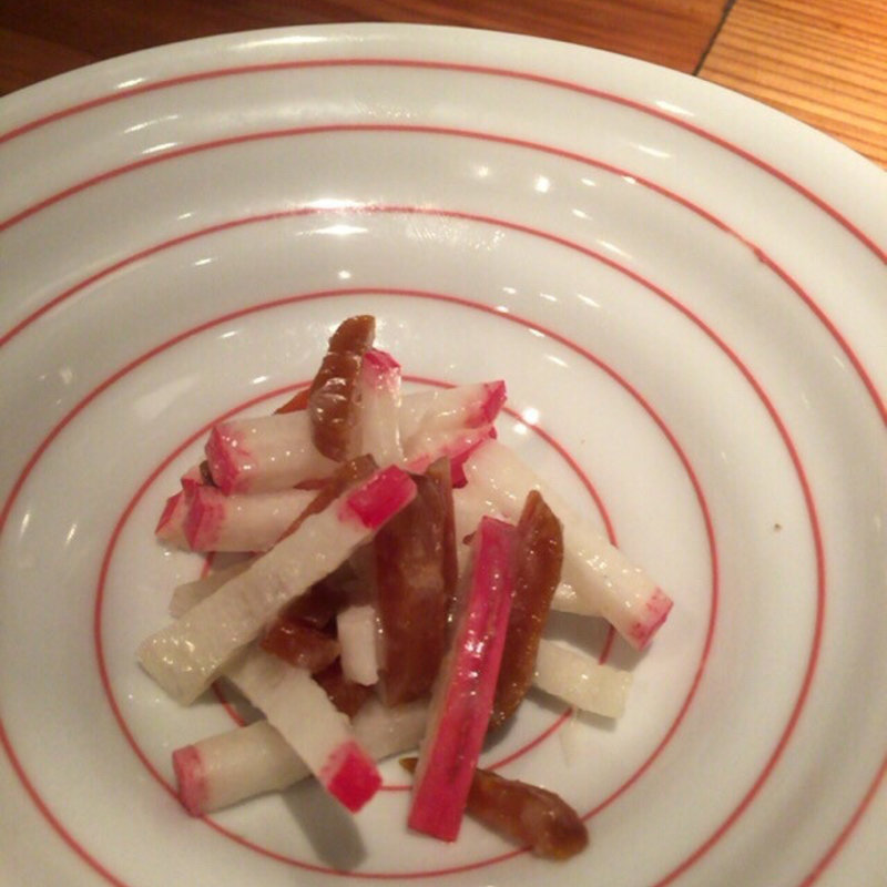 赤カブとからすみのサラダ(食堂えぶりお )