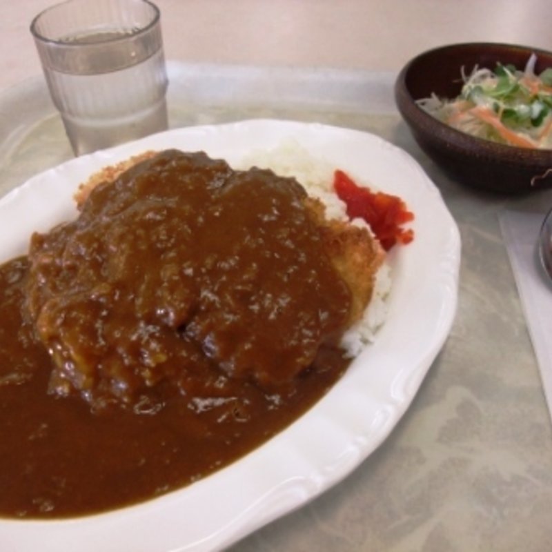 チキンカツカレー(食堂オアシス)