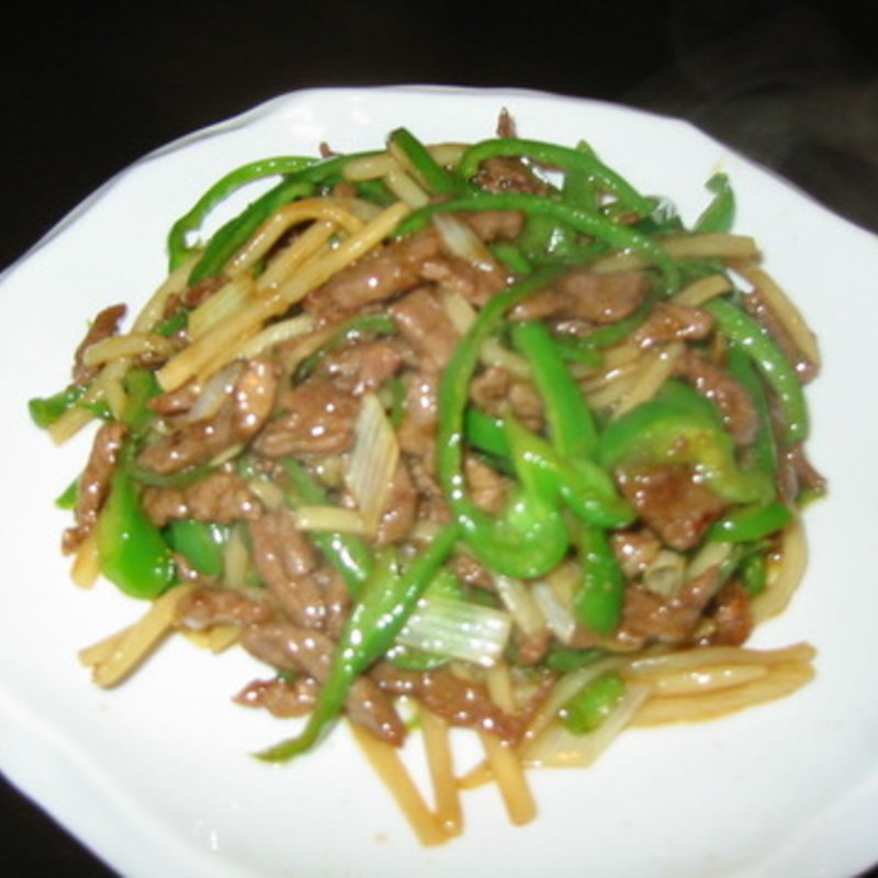 チンジャオロース(食麺食処鉄ぺい)