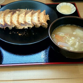 餃子定食(餃子ちゃおず)