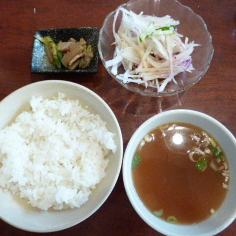 餃子セット(餃子のハルピン)
