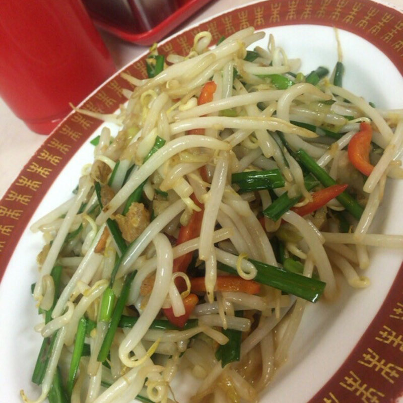 もやしの炒め物(餃子 李)