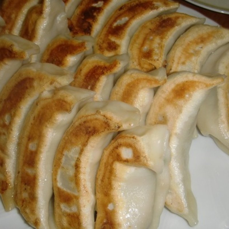 焼き餃子(餃子の福来 （フーライ）)