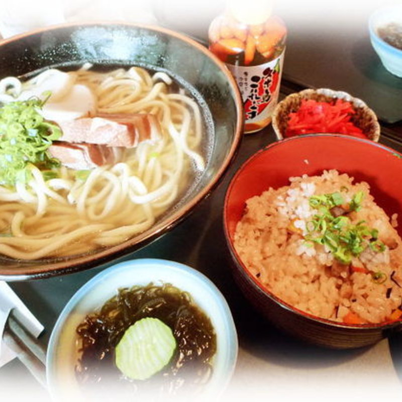 沖縄そば定食(首里殿内 （スイドゥンチ）)