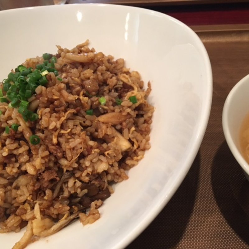 きのこ入り黒炒飯(香 )