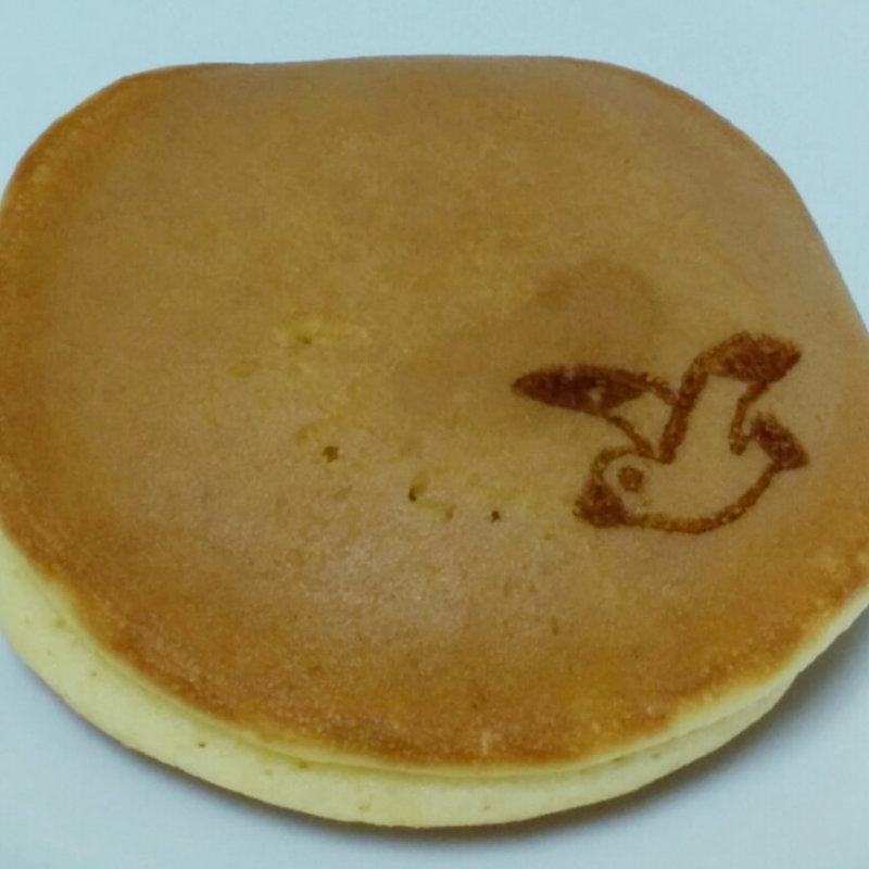 塩と湘南ゴールドのどらやき(横浜元町 香炉庵)