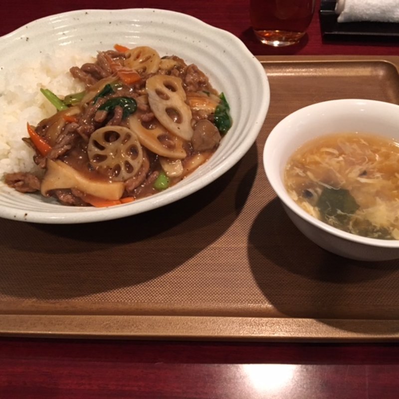 牛肉のあんかけご飯(香)