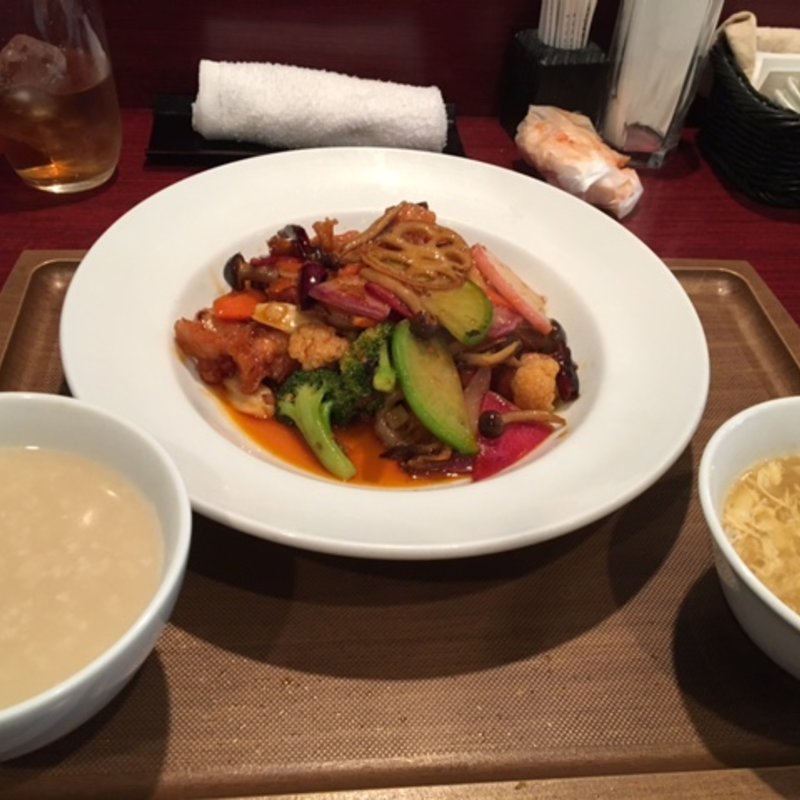 鶏肉と野菜の唐辛子炒め(香)