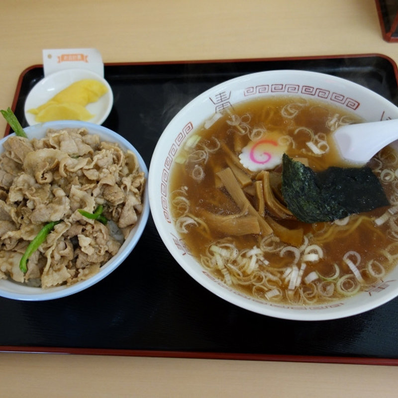 豚しょうが丼ラーメン(高砂食堂)
