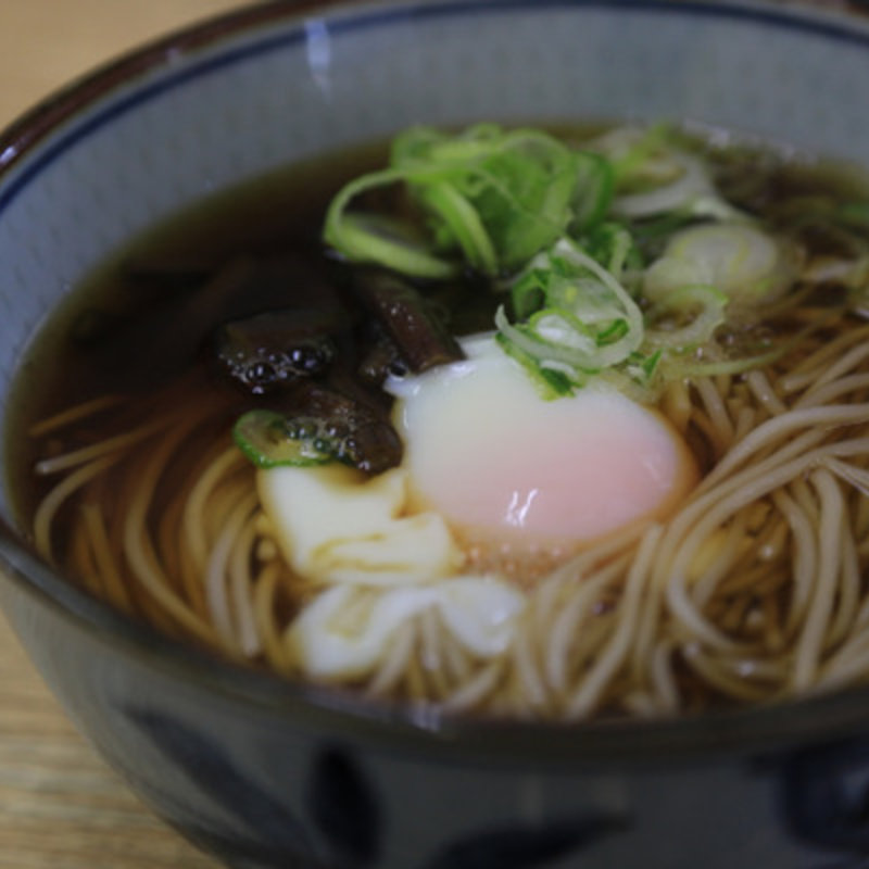 酸ヶ湯源泉温泉卵そば(鬼面庵 （おにめんあん）)