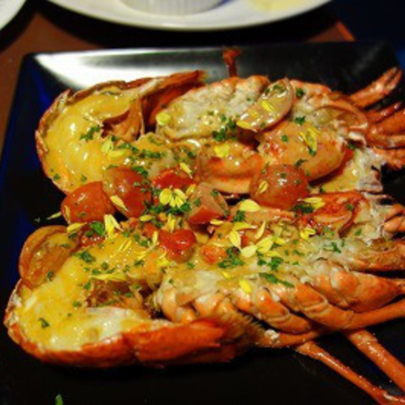 活オマール海老(魚の家バル)