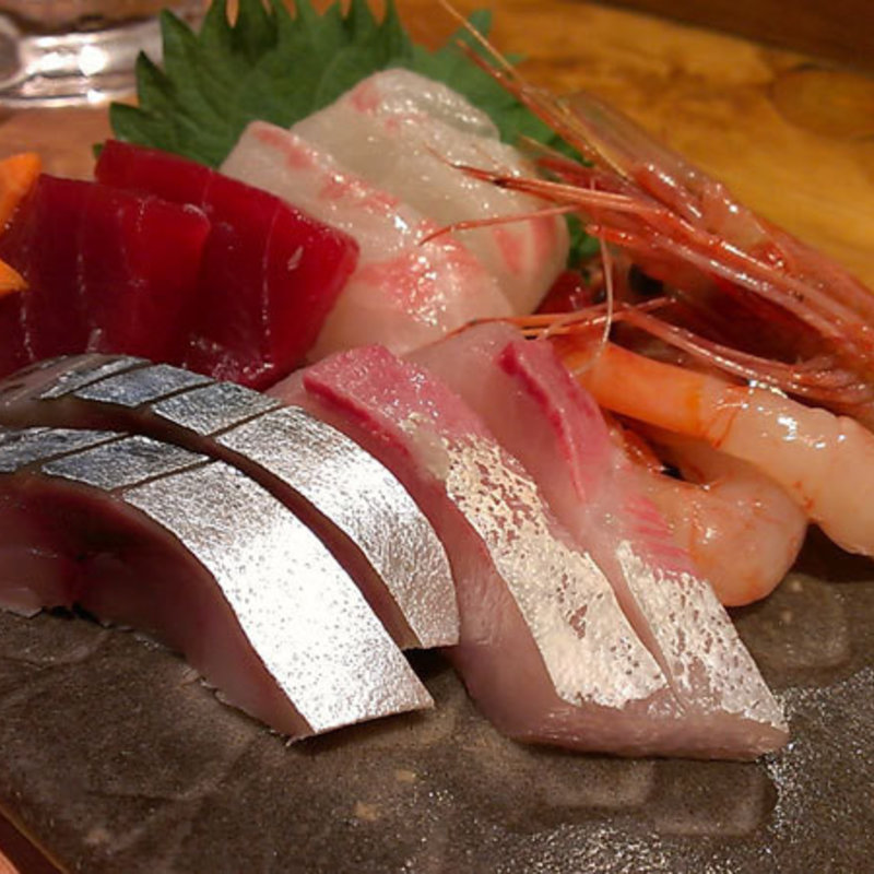 刺身盛り合わせ（6種盛り）(魚屋ひでぞう 立ち呑み店 )