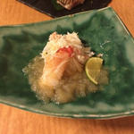 北海道産毛蟹のほぐし身～自家製蟹酢ジュレで～