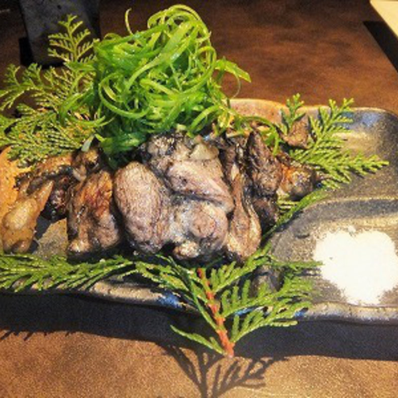 熟成鶏の炭炙り焼き～肉汁溢れる美味しさ～ (竹ざき 赤坂見附)