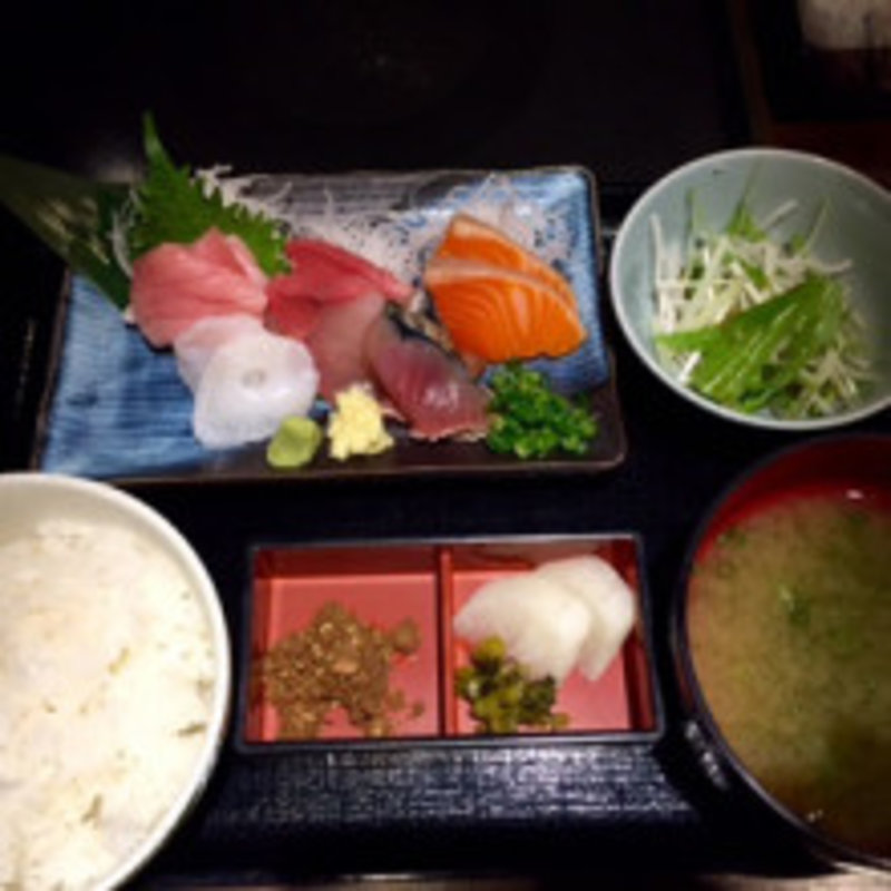 特盛刺身定食(魚王KUNI(うおくに) 川崎店)