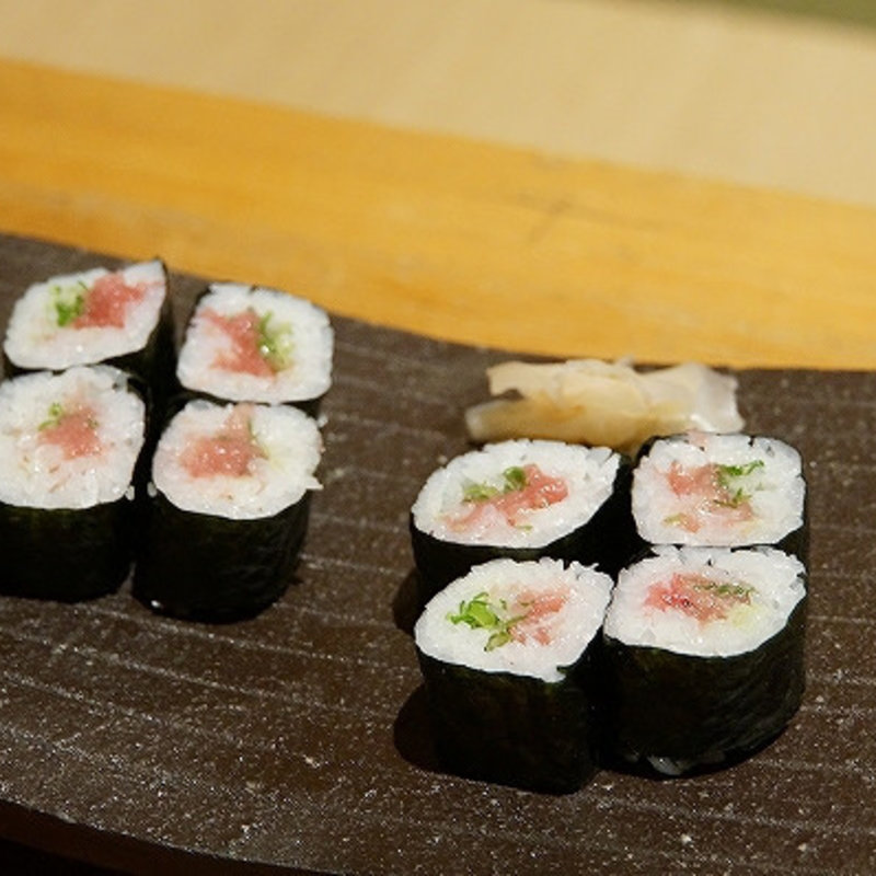 ネギトロ巻き(魯山人 （ほっかいどうりょうり ろさんじん）)