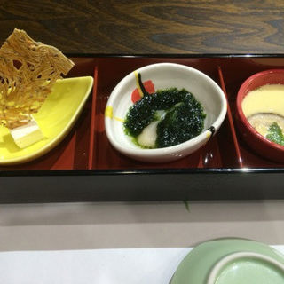 3連鉢(鮨処 若いわい 音羽町店 )